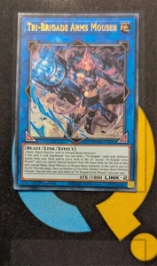 DOOD-DE051 Tri-Brigade Waffen Mouser Ultra Rare 1. Auflage YuGiOh Preorder - Bild 1 von 3