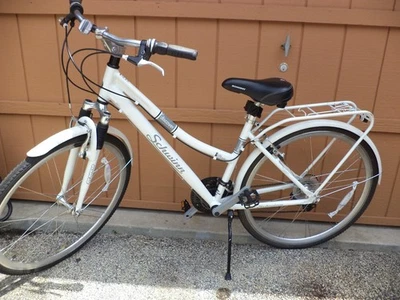 28"  SCHWINN HYBRID DISCOVER CITY SERIES S5397 21 SPEED  MEN & WOMEN WHITE BIKE - Image 1 of 4