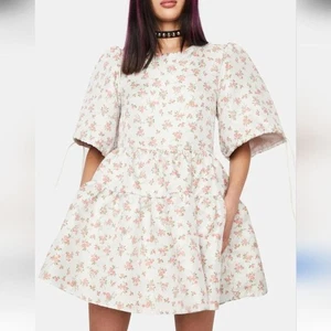 Dream Sister Jane Floral Lola Jacquard Puffärmel Coquette Babydoll Minikleid - Bild 1 von 11