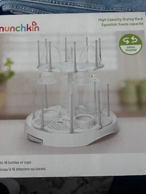 Estante de secado para biberones y accesorios de alta capacidad Munchkin, blanco Foto 1 de 4