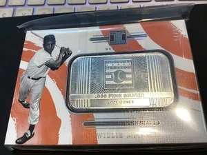2024 PANINI IMPECCABILE HALL OF FAME WILLIE MAYS UN OZ. .999 BARRA ARGENTO 06/25 - Foto 1 di 3