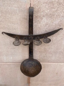 Antike Eisen handgeschmiedet 5 Schalen selten Stammeshaus Hänge Öllampe Toran - Bild 1 von 11