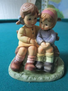 Goebel Figurine 4 X 4" "Side By Side" Nib Original - Picture 1 of 5