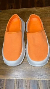 SoftScience Drift Red Canvas Slip-on Lightweight Boat Shoe Womens 6 Espadrille - Picture 1 of 5