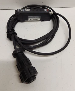 GUARANTEED! KEYENCE 12/24V PHOTOELECTRIC AMPLIFIER FS-V33 - Picture 1 of 2