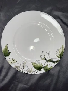Vera Wang Wedgwood Floral Leaf Dinner Plate Elegant - Picture 1 of 7