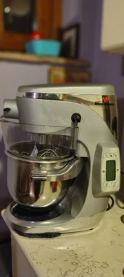 impastatrice 5 litri marca Minneapolis modello Marte C lt5 - Immagine 1 di 4