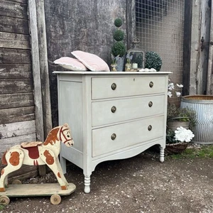 Pretty Grey Hand Painted Country Style Antique Vintage 3 Drawer Chest of Drawers - Picture 1 of 11