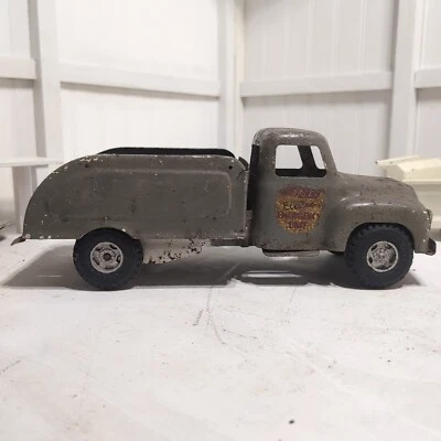 Vintage Buddy L Electric Emergency Unit Truck Pressed Steel Toy - Image 1 of 4
