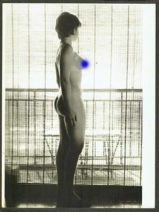 PHOTO EROTIQUE DE NU FEMININ vers 1950 / 48 - Picture 1 of 1