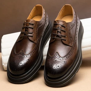 Zapatos informales de cuero con brogue británico punta redonda para hombre zapatos formales de negocios florales - Imagen 1 de 14