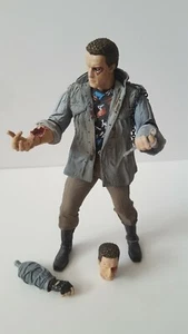 NECA The Terminator Battle Damage Tech Noir T-800 Figure Arnold Schwarzenegger - Picture 1 of 2