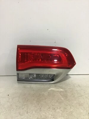 2014 - 2021 JEEP GRAND CHEROKEE LH DRIVER LID MOUNT TAIL LIGHT OEM B84L 14082 Foto 1 de 4