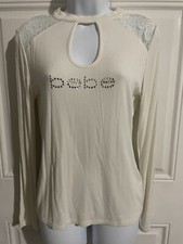 Bebe Logo Blouses Ringtons Exclusive Of Decorations Color Egret, Size(M).   # 29