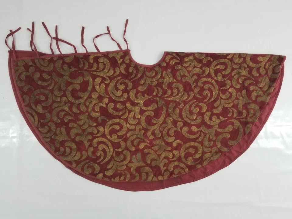 Vintage Decorative Christmas Tree Skirt Apron 113x64cm - Image 1 of 4