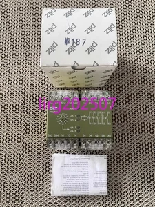 1pc new PILZ 675500 PNOZ Z 24VAC/DC - Picture 1 of 9