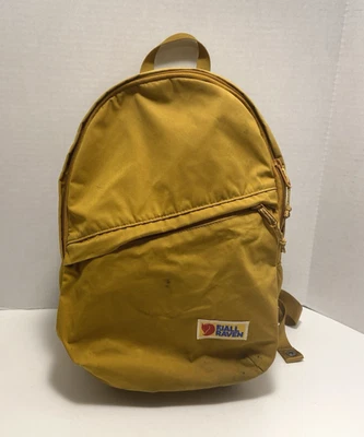 Fjallraven Vardag 16 Acorn 黄色背包 16L 小书包 带座垫 — 第 1/4 张图片
