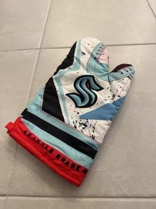 Mitt forno Seattle Kraken Goalie NHL 10/24 vs WPG - Foto 1 di 3