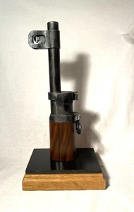 Support display stand for US M1917 bayo. with wooden base - Picture 1 of 4