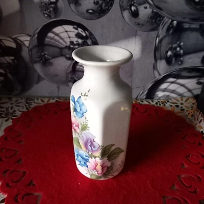 Vintage Kingston Pottery Floral Vase Hull England - Image 1 of 4