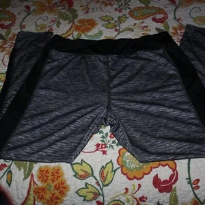Leggings Yoga Donna 3/$15 Tg XL Nero e Grigio Setoso Elasticizzato - Foto 1 di 8