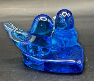 Vintage Art Glass Bluebird of Happiness Leo Ward 1990's Blue Glass Heart - Picture 1 of 9
