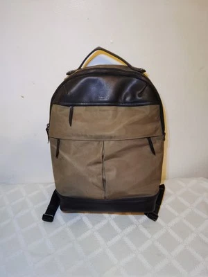 TARGUS ЗЕЛЕНЫЙ И ЧЕРНЫЙ КОЖАНЫЙ РЮКЗАК - Изображение 1 из 4