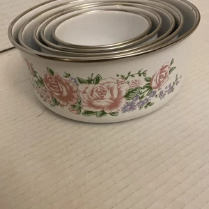 Vtg. GMI 5 Enamelware Metal Nesting Bowls W/Pink Roses /Flowers Mid Century - Picture 1 of 20