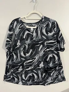 KOI BASICS SIZE 2X BLACK/GRAY MARBLE WOMEN'S SCRUB TOP - Picture 1 of 5