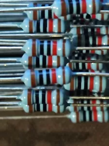 MF25 1%  thru hole 1/4W Resistors 1 Kohm (1K) UK stock 100 resistor packs - Picture 1 of 2