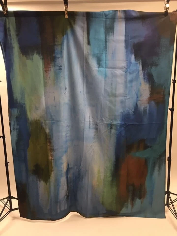 Lightweight Photography Fabric Background  For Headshots 5x7 Folds Up - Image 1 of 1