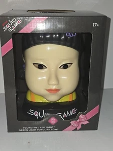 Squid Game Young-Hee Ciotola Popcorn Luce Rossa/Verde. Nuovo con scatola. - Foto 1 di 4
