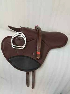 Sillín ligero de 17" para ejercicio de carreras con estribo envío gratuito. - Imagen 1 de 7