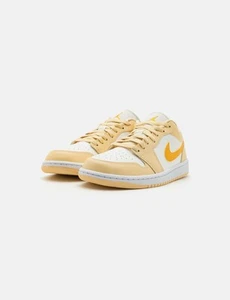 NIKE AIR JORDAN 1 LOW Trainers sail/ yellow ochre/legend sand/white - Bild 1 von 5