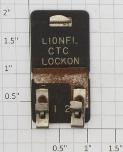Lionel CTC O Gauge Rusty Track Power Lockon - Picture 1 of 2