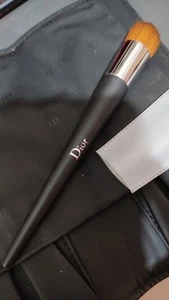DIOR PROFFESIONAL FINISH 16cm FLUID FOUNDATION BRUSH No 12 Full Cover New No Box - Imagen 1 de 10