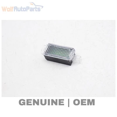 AUDI Q5 80A 2010-2024 - Luz interior LED 4E0947415A Foto 1 de 4