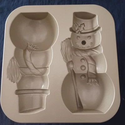 12 1/2" Tall  X 13" Wide Nordic Ware Metal 10 Cups Snowman Cake Baking Pan Mold - Image 1 of 4