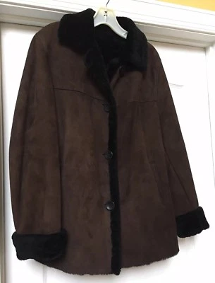 Abrigo de piel de oveja marrón BLUE DUCK, talla XS (ver medidas) Foto 1 de 4