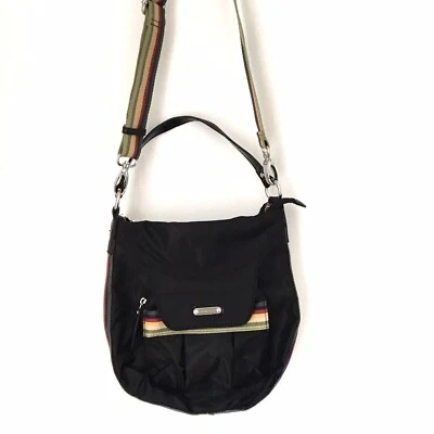 Bolso Franco Sarto de nailon negro con correa para el hombro tipo cámara multicolor OS Foto 1 de 4