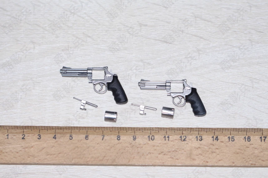 HotToys 爱丽丝手枪 Resident Evil 来世武器 MMS139 1/6 人偶配件 — 第 1/1 张图片