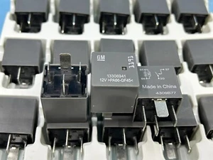 New 13306941 12V PA66-GF45 Automotive Relay for Fan 4 Pins x 1pc #T6 - Bild 1 von 4