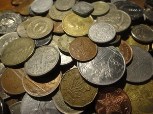 100 Foreign World Coin Lots (No Mexico or Canada Coins) - Picture 1 of 5