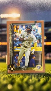 2025 Topps Series 2 Andruw Monasterio Gold /2025 #581 Milwaukee Brewers - Picture 1 of 3