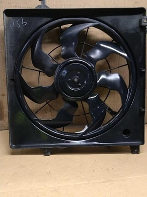2015 Hyundai Santa Fe Engine Cooling Fan Motor OEM 2.0L Grey 105K Miles - Image 1 of 4