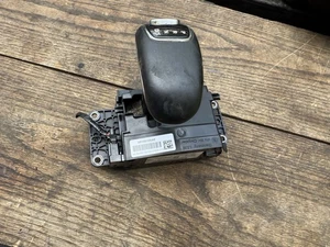 Selector de palanca de cambios de caja de cambios de piso automático Jeep Grand Cherokee 14-15 68166105AE - Imagen 1 de 3