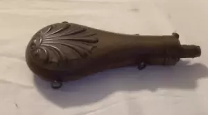 Large 18th Century Gun Powder Brass Flask. Metal. Ornate Designs on Front. - Picture 1 of 6