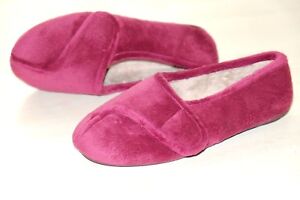 Clarks K Wine ladies slippers sizes 3/35.5  New SALE