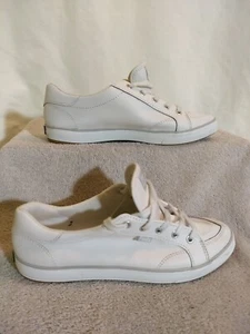 Keds (WMNS) Center II White Leather Sneakers (WH67052), Size: 8 #JP36-73 - Picture 1 of 8