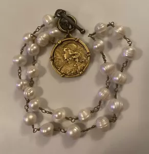 St. Joan Of Ark Gold Plated Coin Medallion Reversible Pendant Pearl Necklace - Picture 1 of 21